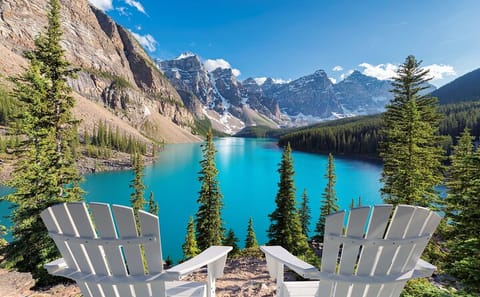 Two-Day Bus Tour of Banff National Park and Calgary