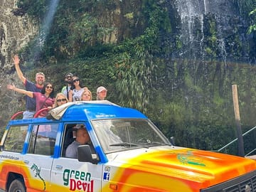 Half-Day Jeep Wine Tour and Sea Cliff Adventure in Funchal