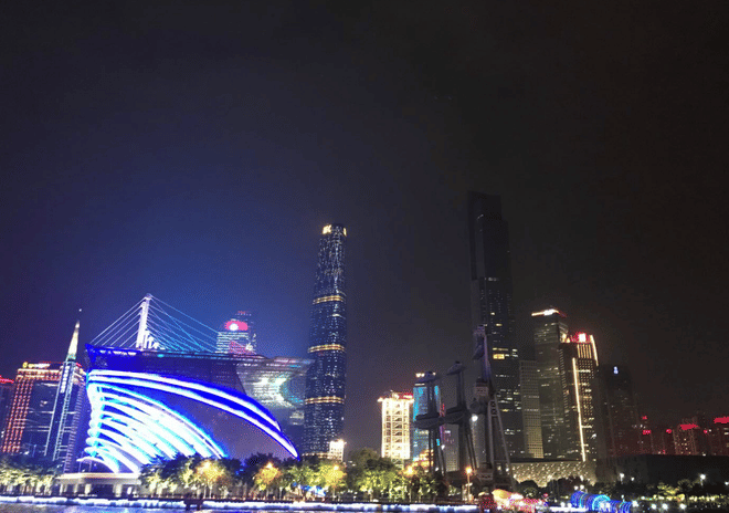 Buffet Dinner at Canton Tower Revolving Restaurant with Pearl River Night Cruise 7