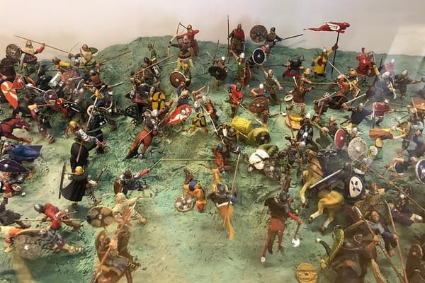1066 Battle of Hastings, Birling Gap and Seven Sisters Tour