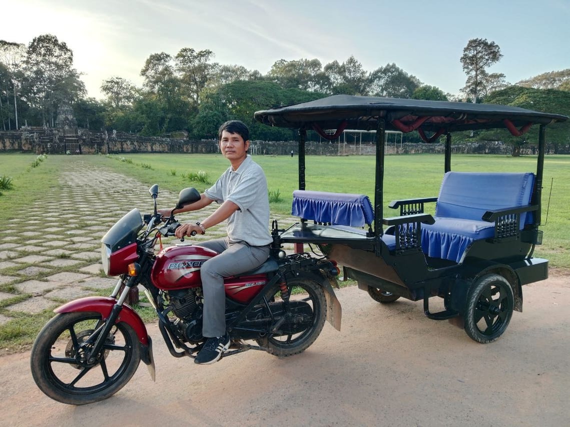 Angkor Wat Private Tour by Tuk-Tuk with English Speaking Driver 7