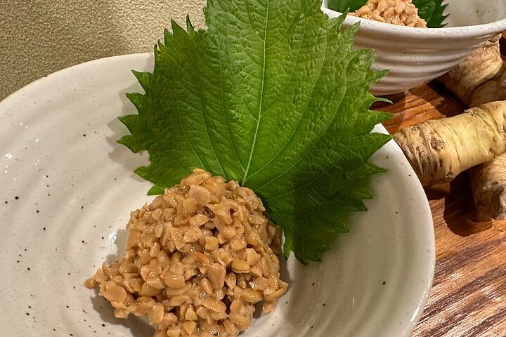 A plan to try soba-noodle making and eat with 4 kinds of Japanese favorite condiments!