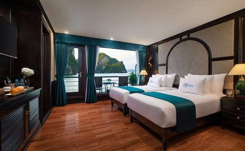 HaLong Bay – Lan Ha Bay with 5-Star Cruise & Balcony Cabin