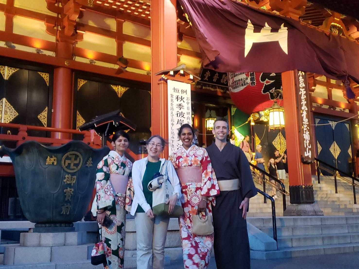 Asakusa: 1400-year history exploration