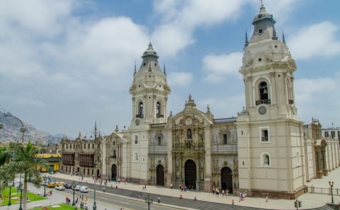 9-Day Peru Express Tour with Italian-Speaking Guide