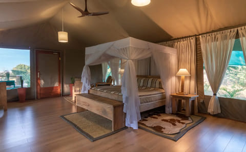 6 Days Kenya Wildlife and Lakes Safari