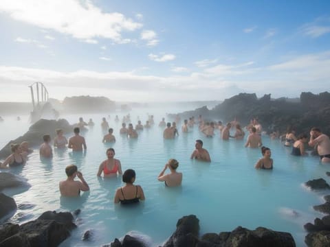 Blue Lagoon Admission & Private Transfer to from Keflavik Airport, photo 4