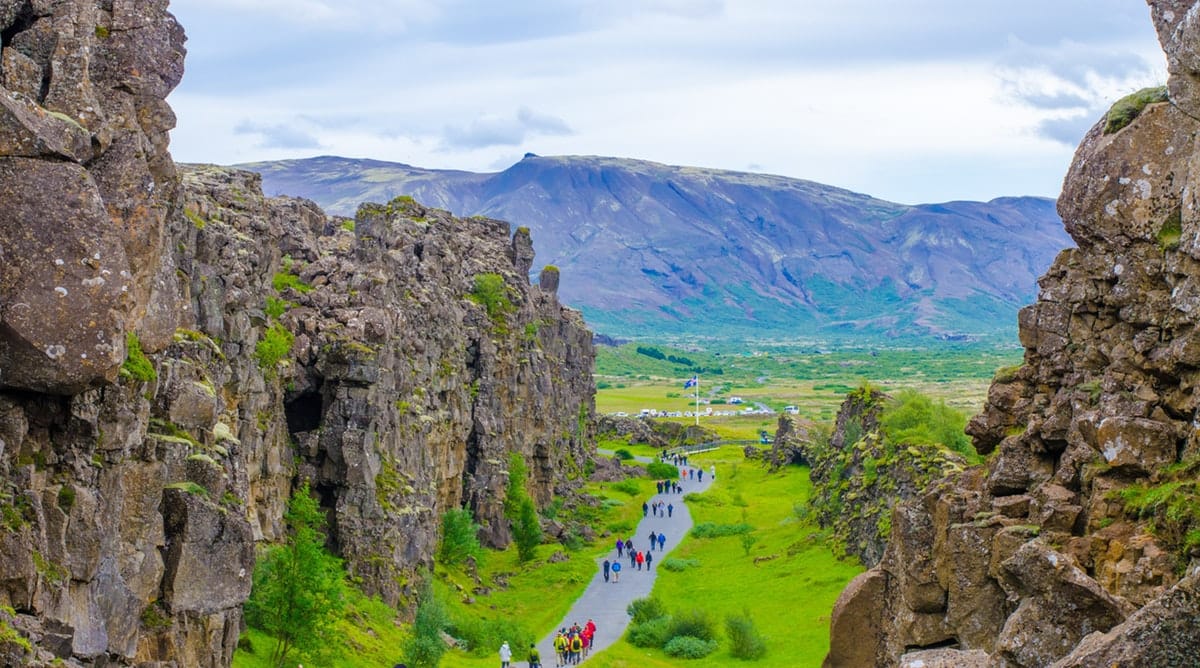 Walking down the lava canyon in Þingvellir