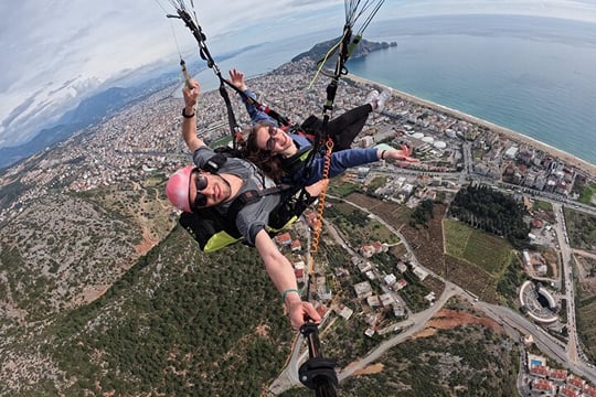 Alanya Tandem Paragliding with Licensed Pilot & Hotel Transfer 