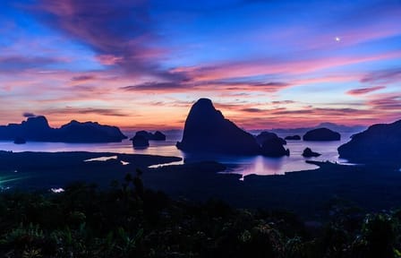 Sunrise to Phang Nga Bay and Jamebond Island Tour from Khaolak