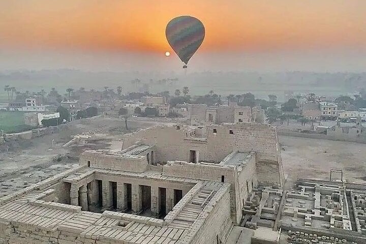 Buy 4-Days Nile cruise from Aswan to luxor with hot air balloons and Abu simple  9