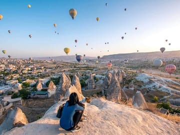 Semi-Private Bus Tour of Göreme and Uchisar in Cappadocia