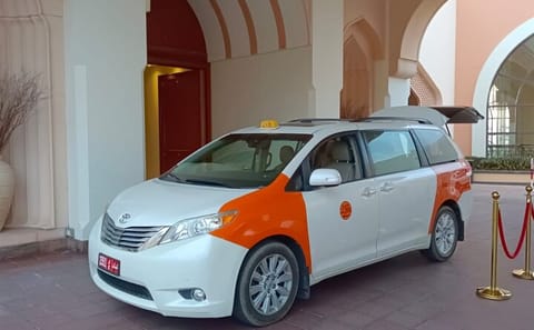 Private Night Tour of Muscat's Iconic Landmarks
