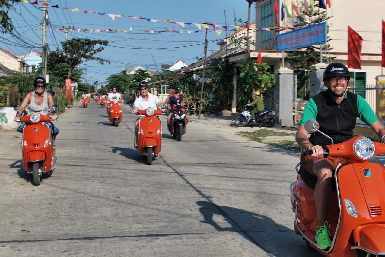 Hoi An: HOI AN NIGHT FOOD TOUR BY ELECTRIC SCOOTER 4
