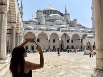 Guided Tour of Topkapi Palace Harem and Blue Mosque in Istanbul