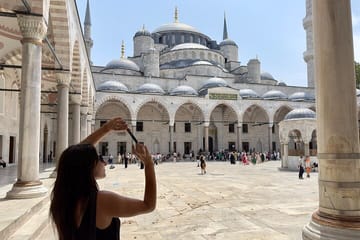 Guided Tour of Topkapi Palace Harem and Blue Mosque in Istanbul