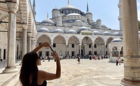 Guided Tour of Topkapi Palace Harem and Blue Mosque in Istanbul