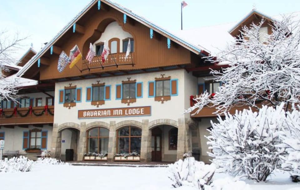 Bavarian Christmas Weekend Tour in Frankenmuth, MI
