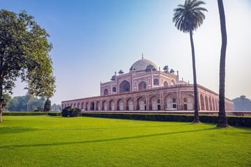 Mughal and Rajput Forts and Palaces Tour in Agra and Bundi
