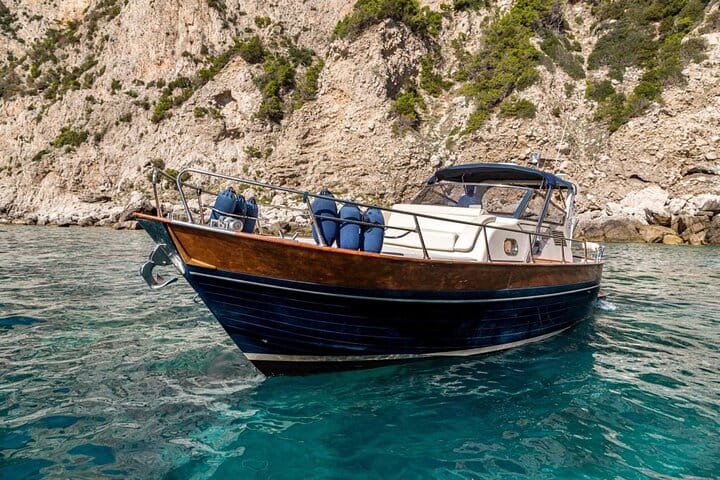 Private Tour Capri & Positano from Sorrento -Gozzo Apreamare 10 10
