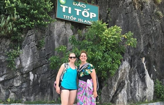 Best Seller Halong Bay Day Tour: Cruise, Lunch, Island and Cave