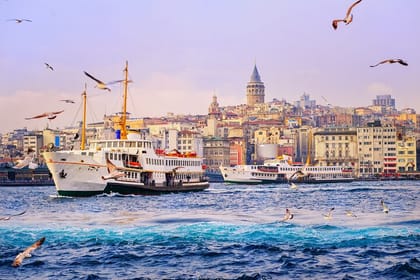 Istanbul: Spice Market and Bosphorus Tour