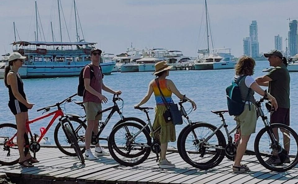 Sunset Bike Tour of Cartagena's Bay and Getsemaní