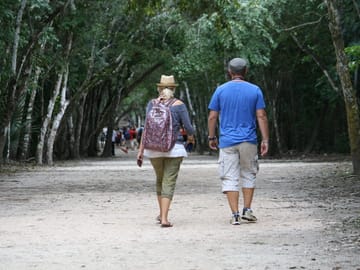 Chichen Itza, Cenote & Valladolid Tour