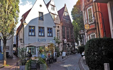 Guided Walking Tour of Bremen's Historic City Center