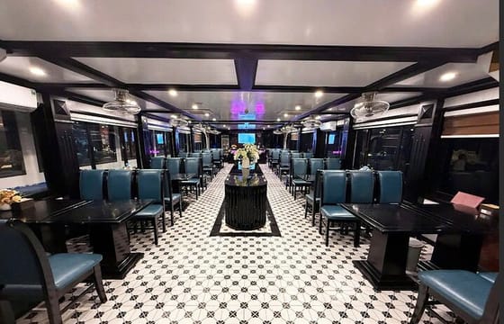 Alova Premium Cruise Halong Day Tour with Buffet Lunch and Cave