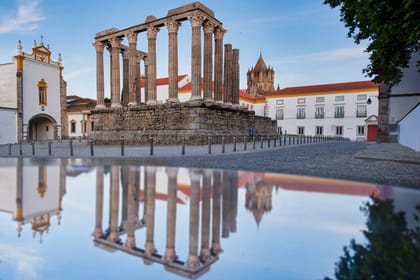 Lisbon to Évora Day Trip with Cathedral and Wine Tasting