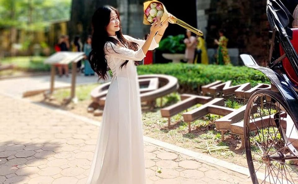 Hanoi Cultural Photo Tour with Ao Dai and Rickshaw Ride