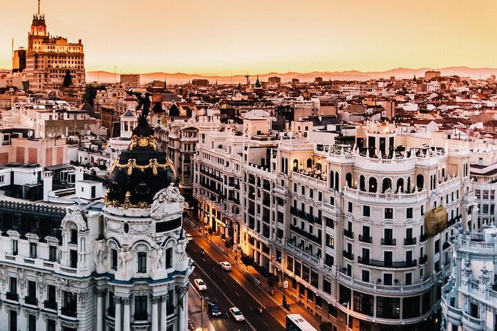 Private Tour of Madrid with chauffeur -3 hours 4