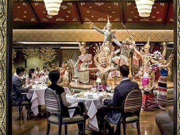 Gourmet Dining and Show at Mandarin Oriental, Bangkok
