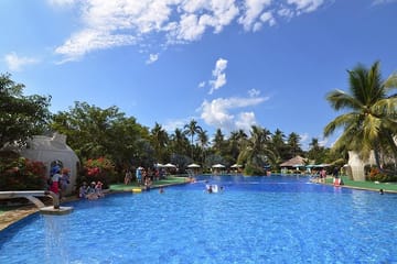 Wuzhizhou Island Coral Reef Day Tour from Sanya
