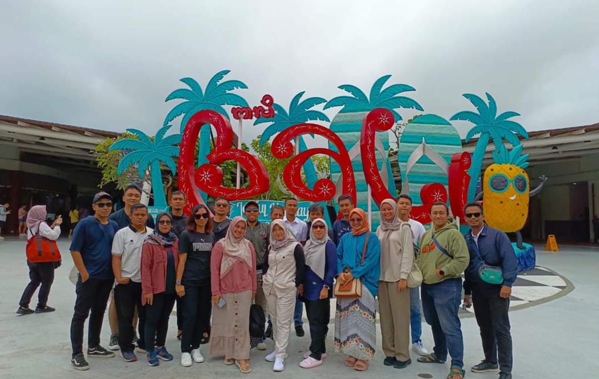 Paket Wisata Rombongan 4H3M