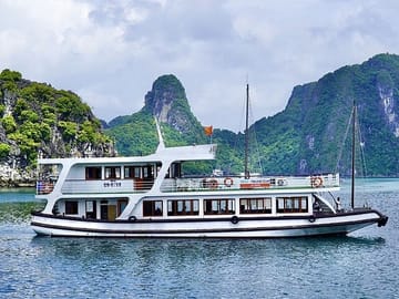 Halong Bay and Cave Full-Day Cruise,Lunch,Cave,Island,Beach from Hanoi