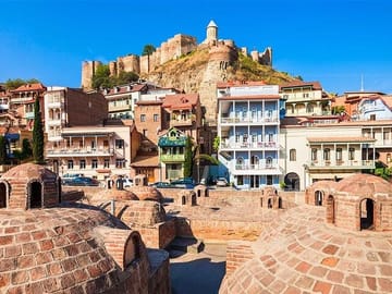 4 Full days in Georgia with private tour, free aiport