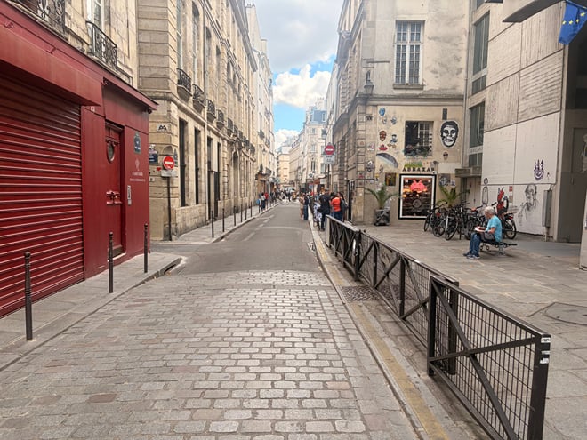 Private Le Marais Tour: Food, Fashion & Hidden Paris