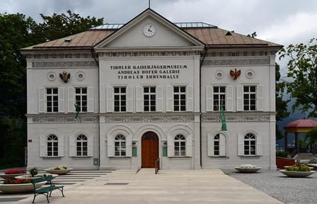 Private Guided Walking Tour of Innsbruck's Historic Sites