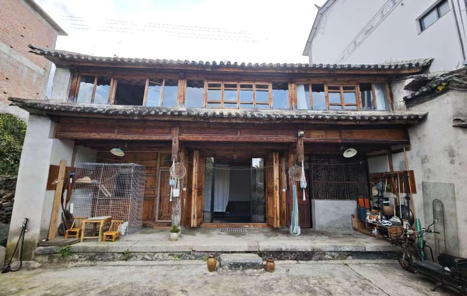 Tea Master Experience and Village Tour in Dali