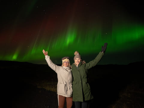 Northern Lights in 4x4 Super with Local Pastries, Hot Chocolate, and Photos, photo 2