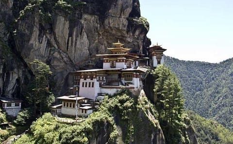 5-Day Cultural and Nature Tour of Bhutan's Paro and Punakha