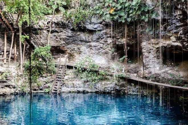 Cenote Dos Ojos