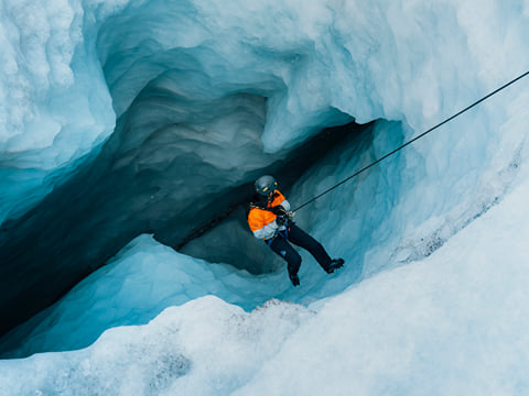 Blue Ice - Sólheimajökull Glacier Hike & Ice Climbing, photo 11