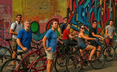 Bicycle Tour and Lunch in Cartagena Inspired by Anthony Bourdain