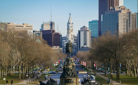 Walking Tour of Philadelphia's History and Food Scene