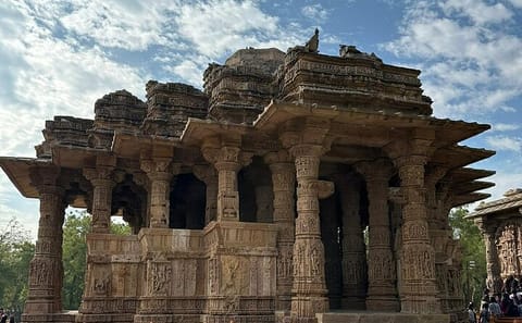 Cultural and Historical Tour of Ahmedabad, Dasada, and Dholavira