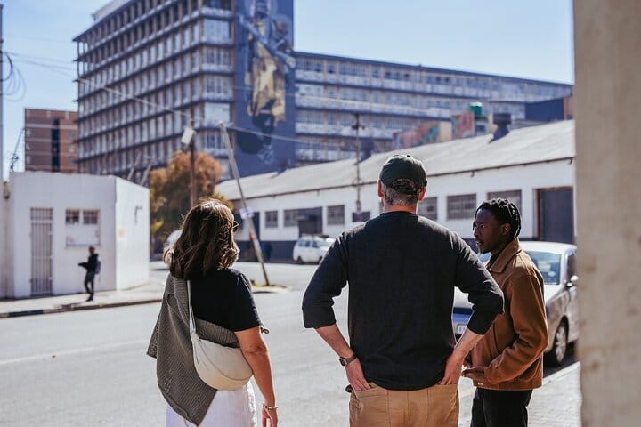 Johannesburg: Maboneng Street Art & Culture Tour — JO'BURG guided tour — photo 3