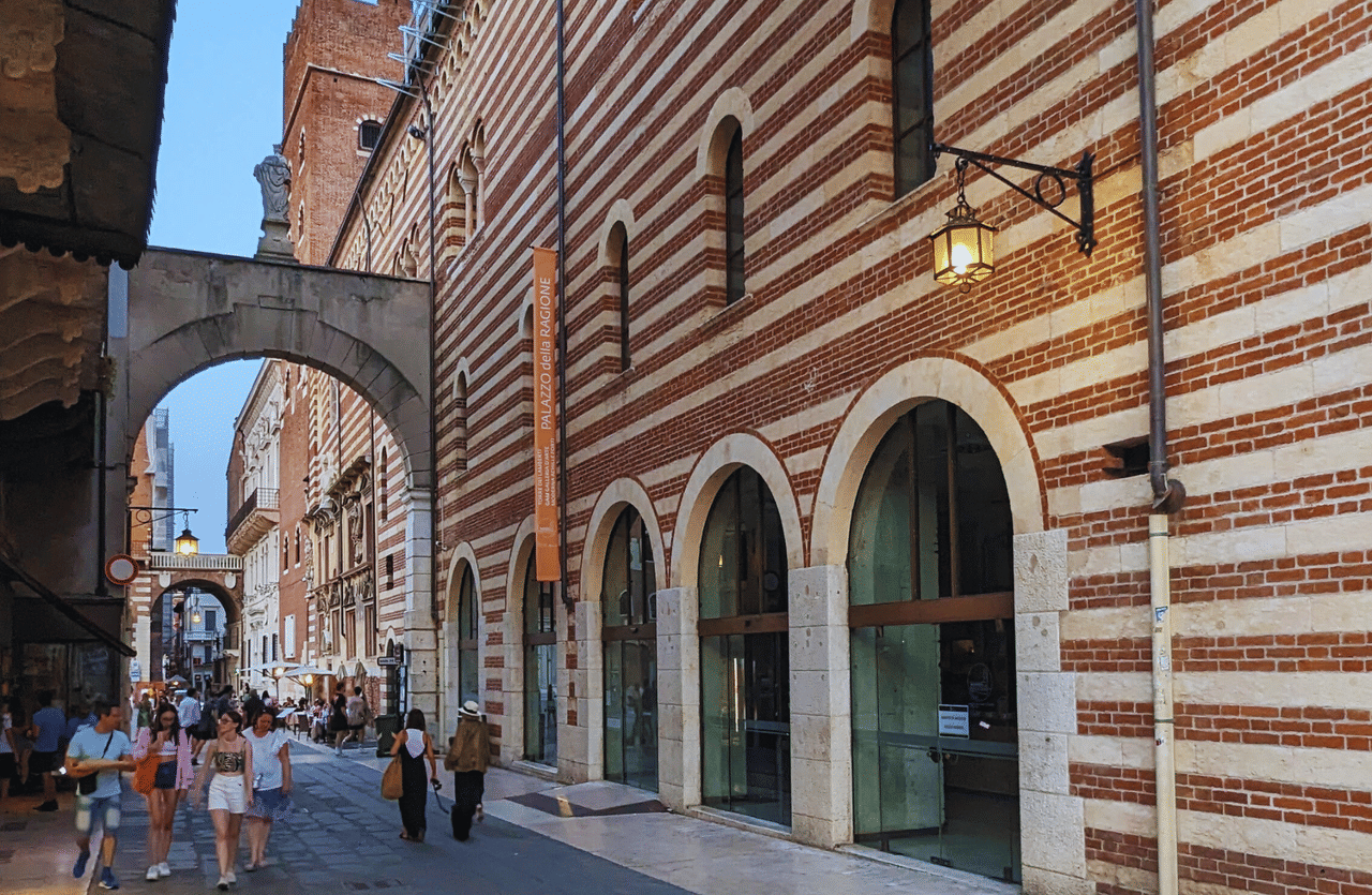 Dante in Verona: From Inferno to Paradise 8